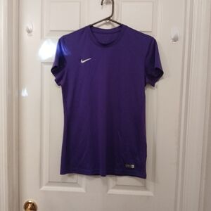 Nike Dri Fit T-Shirt Women's Size M Plum Purple